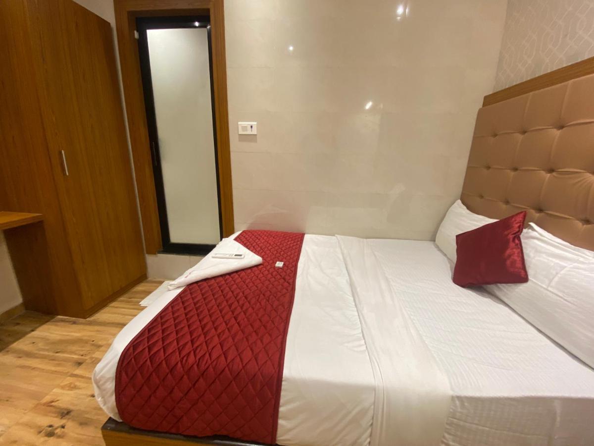होटल Bkc - Near Trade Center, Visa Consulate 3*