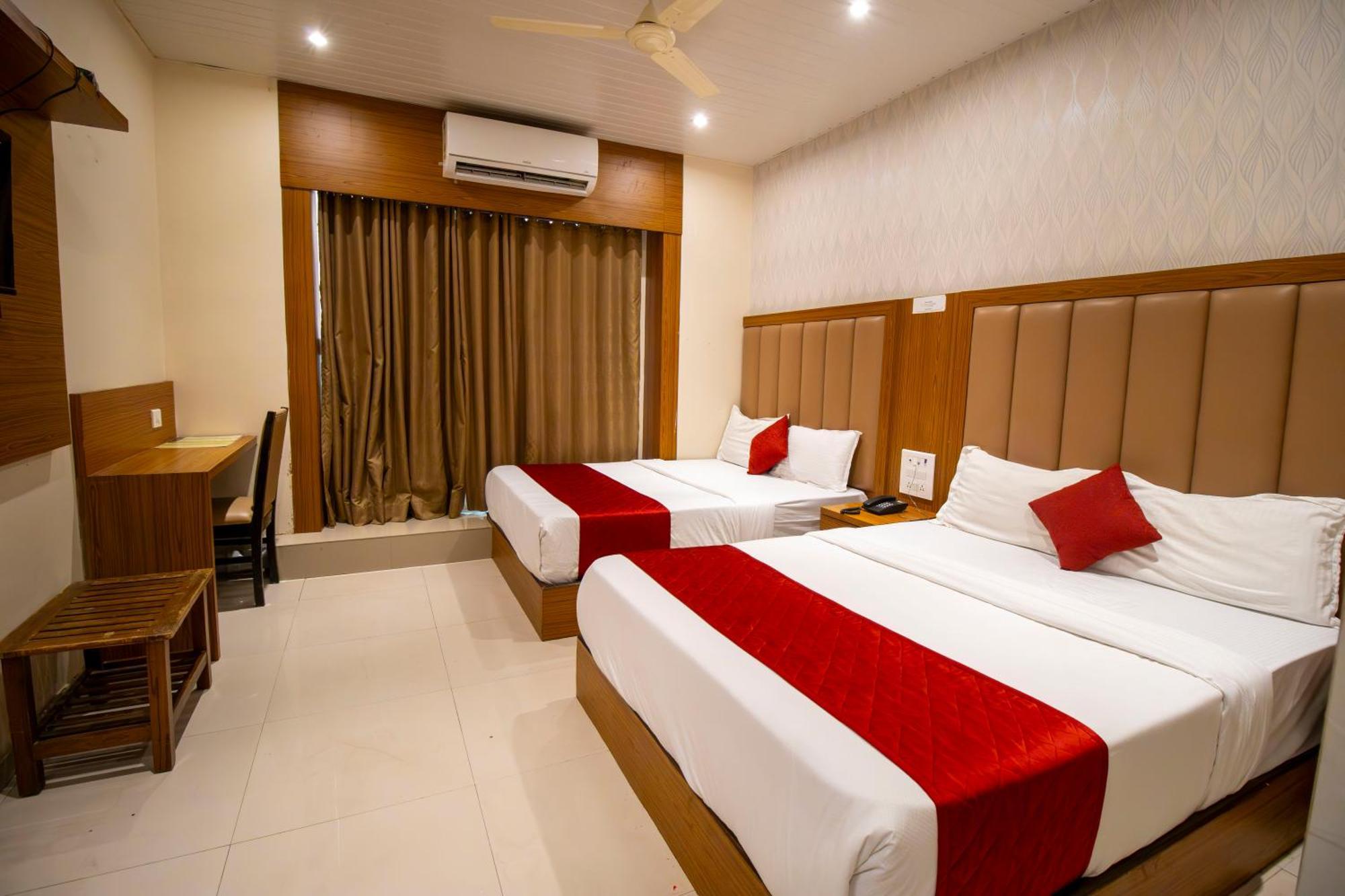 होटल Bkc - Near Trade Center, Visa Consulate 3*
